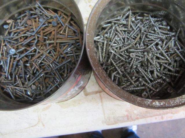 lot 197 image: Screws & Nails