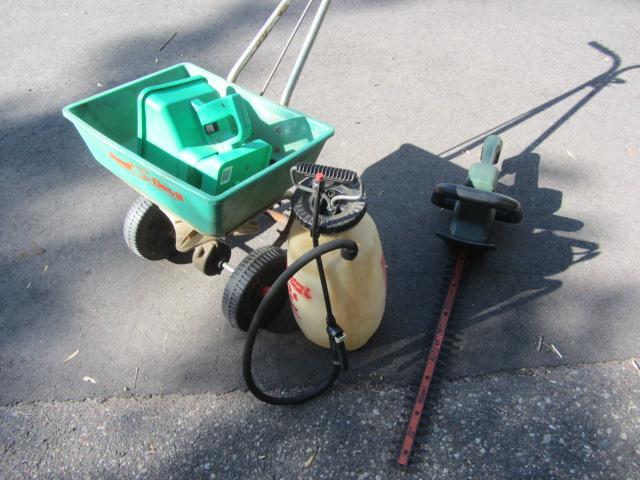 lot 240 image: Fertilizer & Broadcast Spreaders, Sprayer