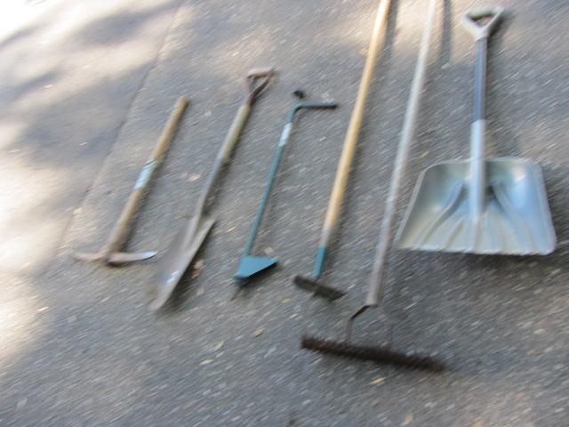 lot 255 image: Yard & Garden Tools