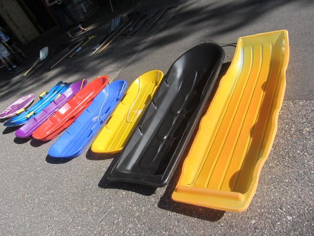 lot 256 image: Snow Sleds