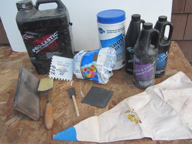 lot 290 image: Grout Supplies