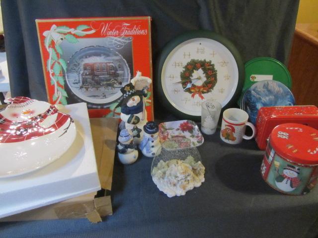 lot 297 image: Christmas Decorations