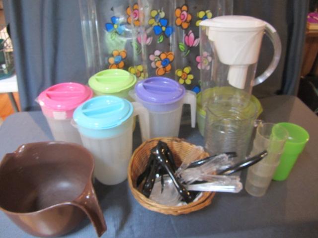 lot 50 image: Party Supplies