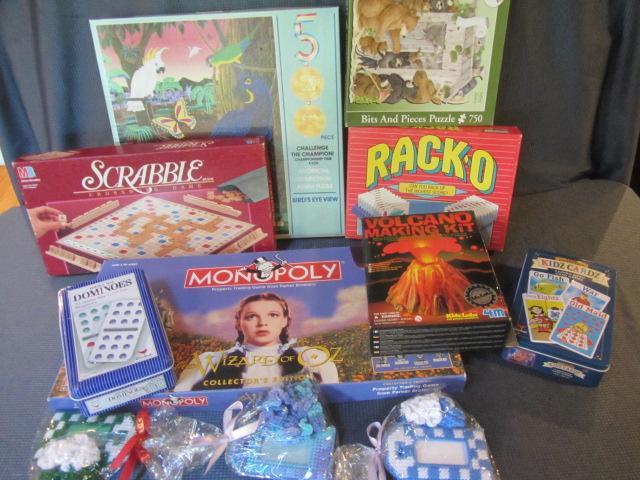 lot 77 image: Childrens Games