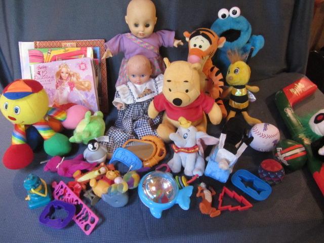 lot 80 image: Childrens Toys