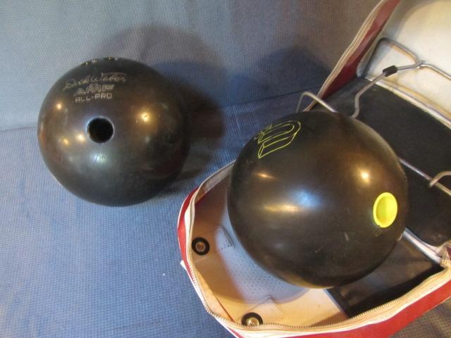 lot 95 image: Bowling Balls & Bag