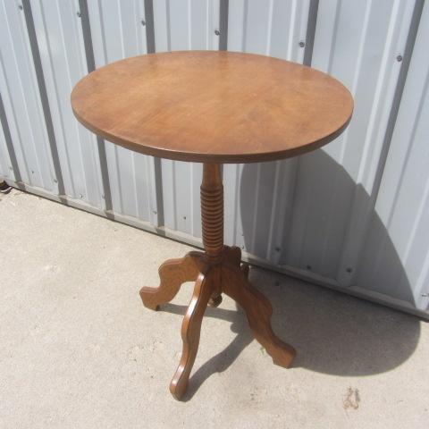 Oval Pedestal Table