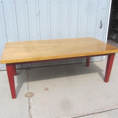 Commercial Library Table