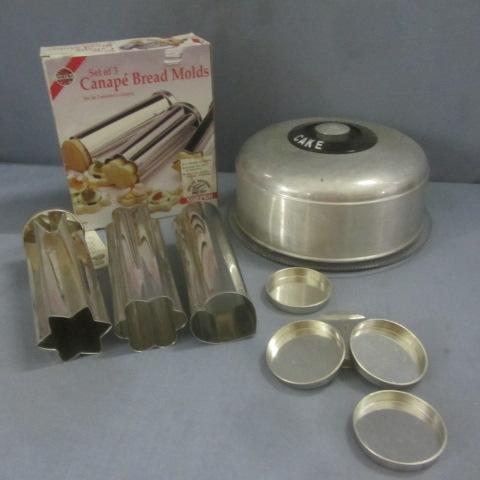 Vintage Cake Taker