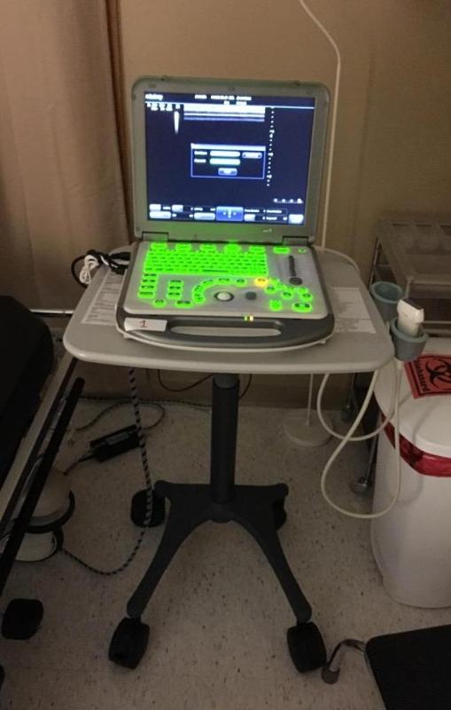 lot 1 image: MindRay M5 Ultrasound machine and Model 7L4S ...