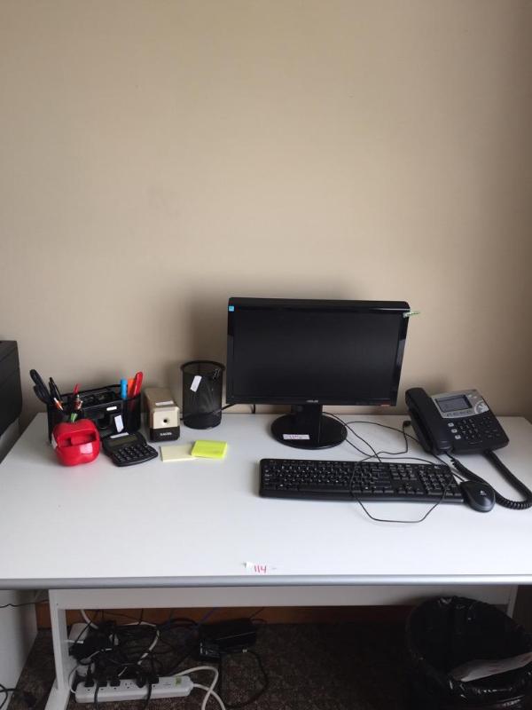 lot 115 image: Asus LCD Monitor model VH197, Logitech k120 k...