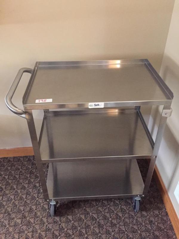 lot 138 image: Select Medical Products metal rolling cart 16...