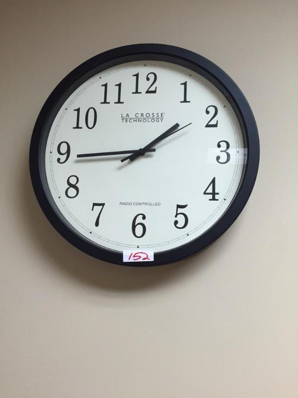 lot 152 image: La Crosse Technology Radio Controlled Clock. ...