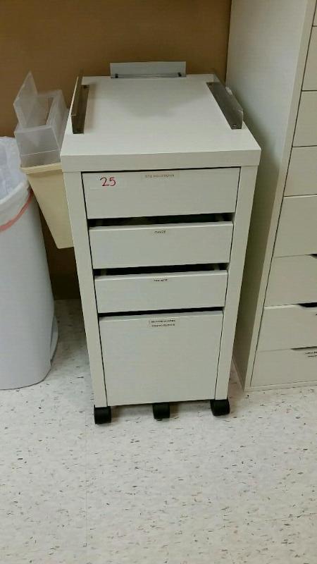 lot 25 image: White 4 drawer rolling cabinet (13 34&quotx...