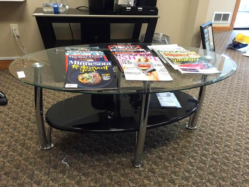 lot 53 image: Glass table 46x28x20...