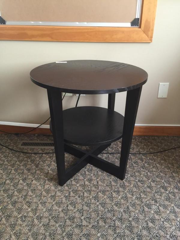 lot 82 image: Wood table 23x24...