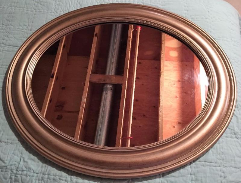 Wall mirror