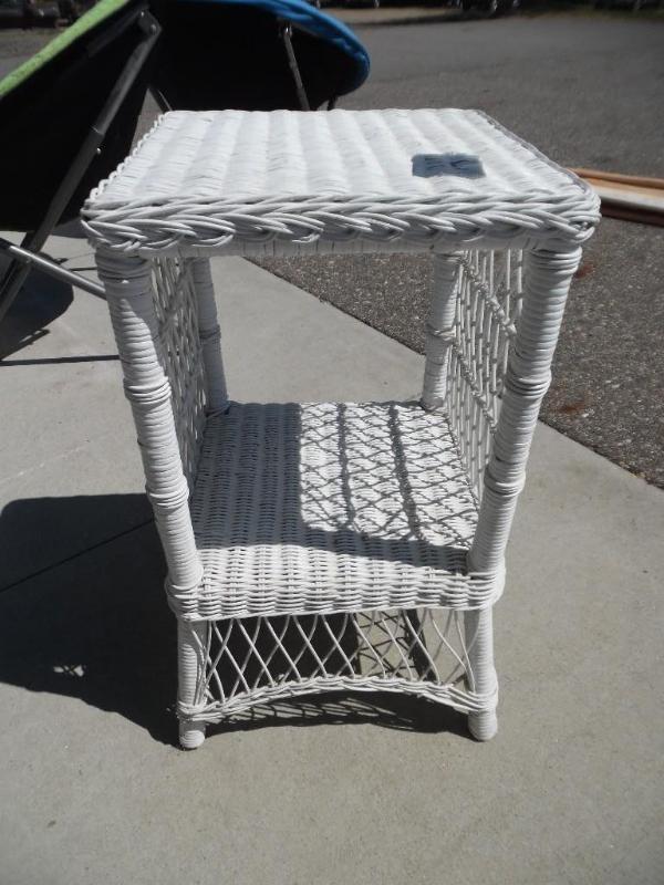 Rattan table