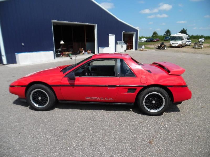 Collector Car 1988 Pontiac Fiero