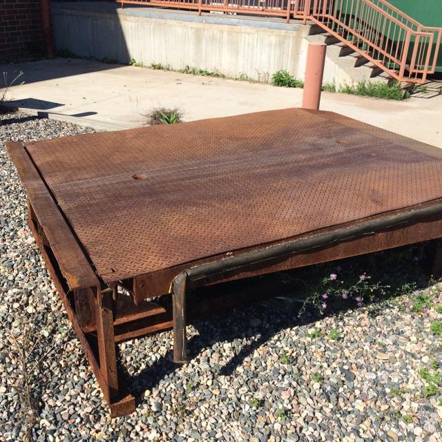 Loading dock leveler