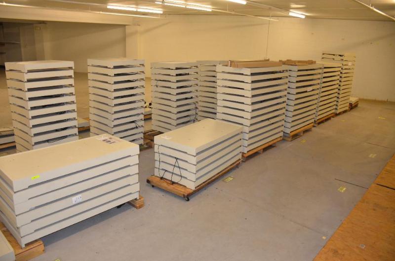 lot 131 image: Wall panels for displaying lights 2x4 feet , ...