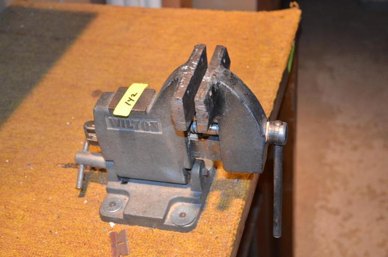 lot 142 image: Wilton vice. Bring tools to remove from bench...