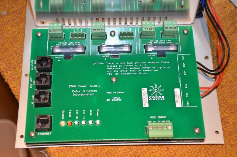 lot 143 image: Two Color Kinetics transformer controller boa...