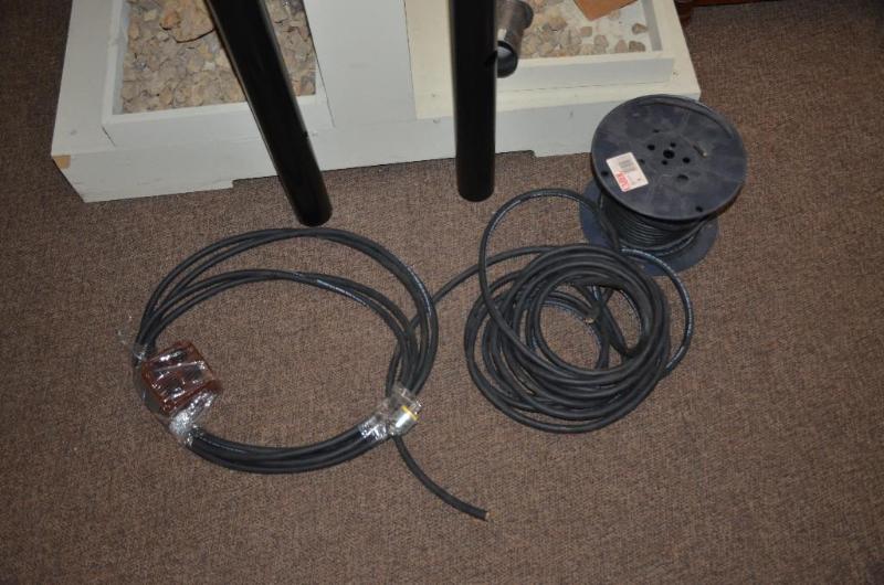 lot 147 image: Spool of wire 163...