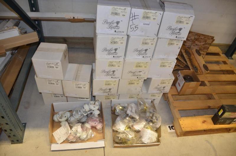 lot 55 image: 20 Pacific Breeze 4 light spot lights - FL302...