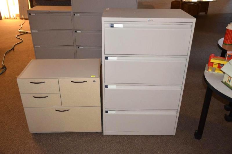lot 93 image: Two filing cabinets - 30x18x27" & 30...