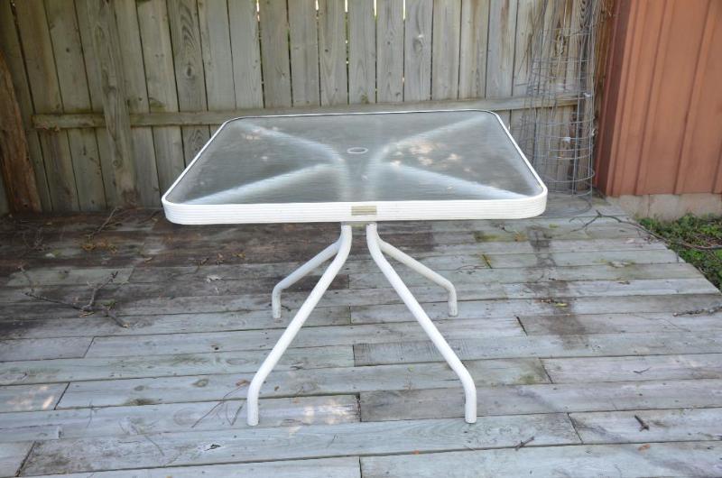 Glass top patio table 36x36&quot...