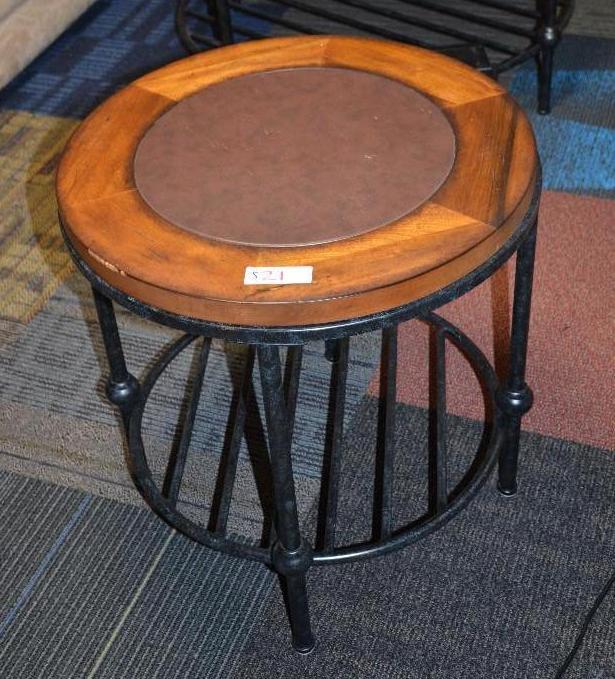 Wood end table with leather insert 22x22&quot...