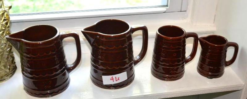 Harcries Stoneware pitcher set, the tallest i...