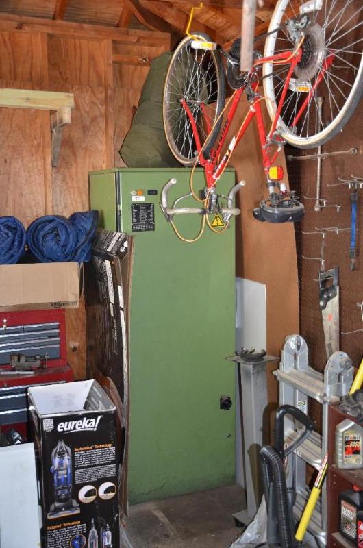 metal cabinet 27x27x75&quot...