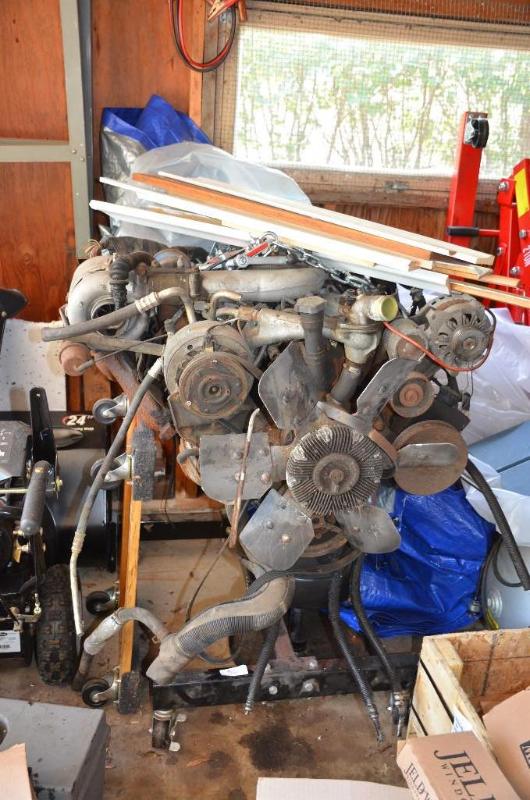Big Red engine stand 1500 pounds. engine is n...