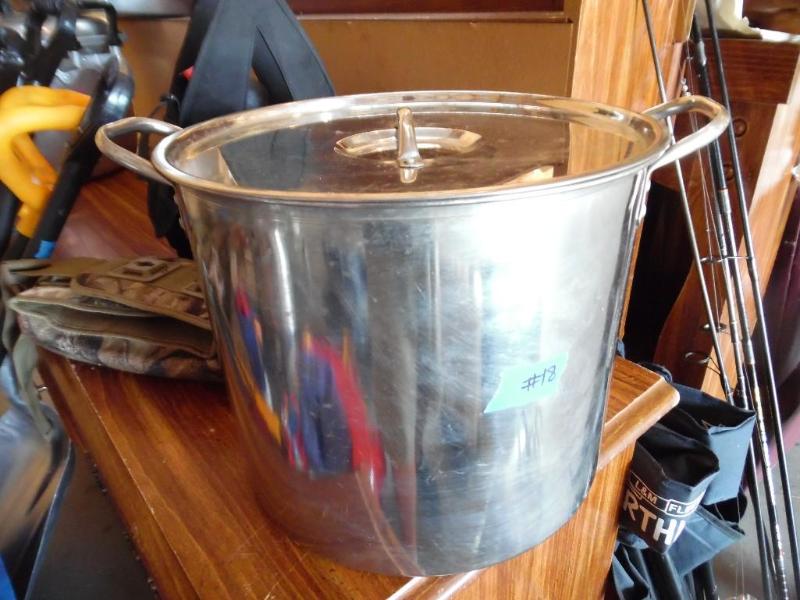Stock pot