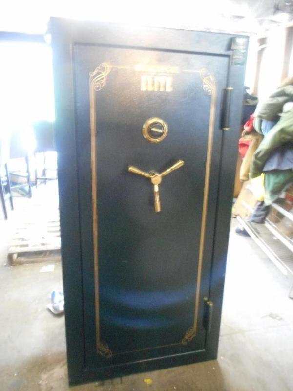 Stack On Ellite 24 Gun Combination Safe