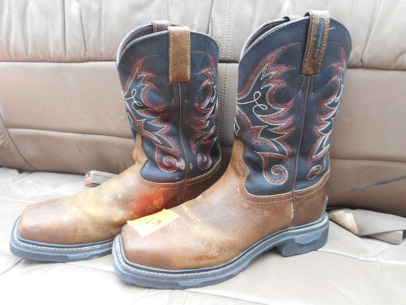 lot 1 image: Western Boots