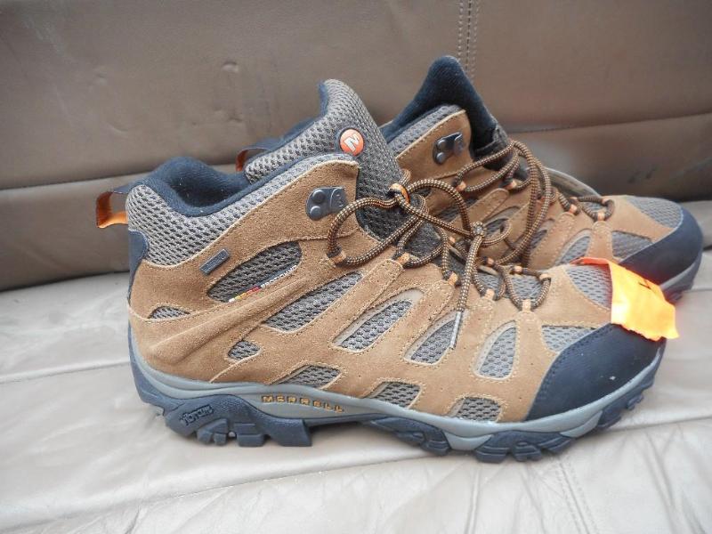 lot 14 image: Merrell Mens Pulsate Waterproof Mid Hiking Boots