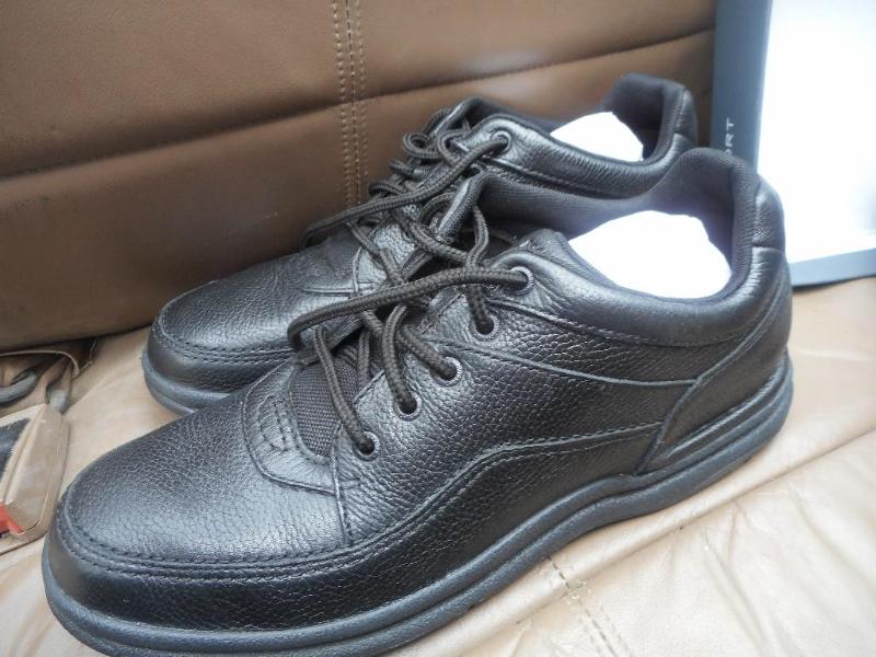 lot 18 image: Mens Thorogood Athletic Postal Oxfords