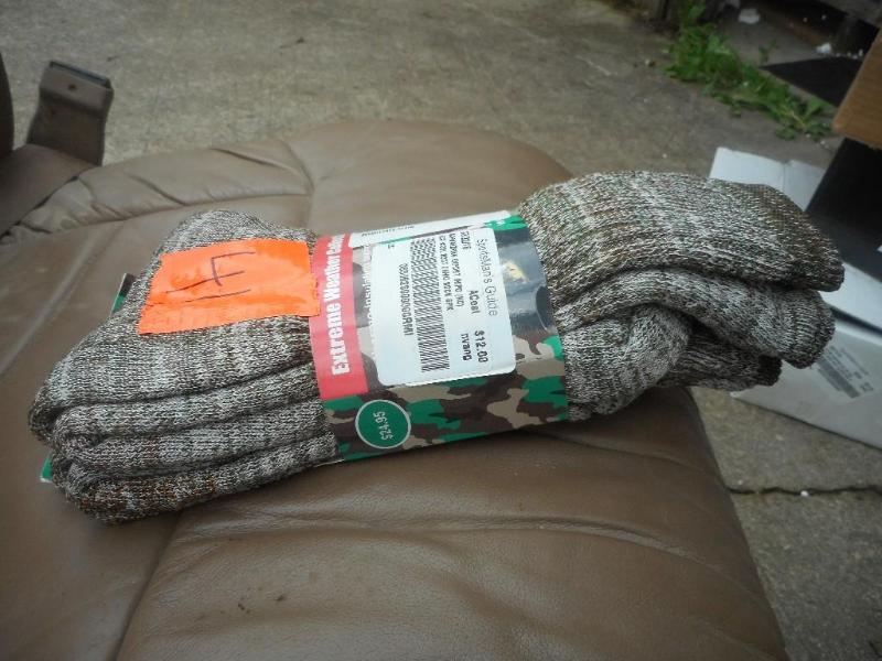 lot 41 image: 2 Pack of Wool Boot Camo Socks