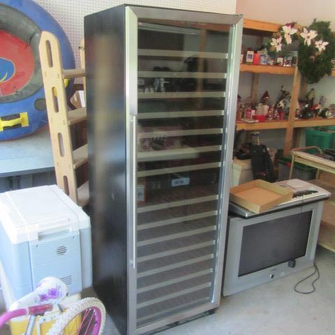 Danby 166 Bottle Wine Cooler