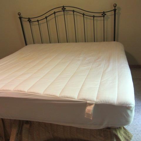 King Bed, Metal Headboard