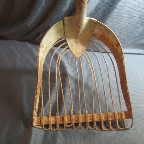 Primitive Shovel