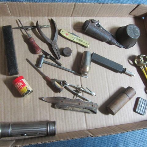 Cast Screwdriver, Primitives