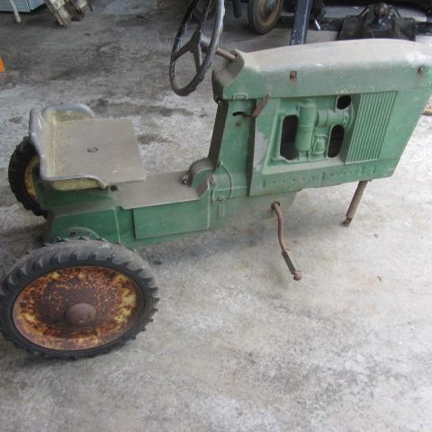 John Deere Pedal Tractor