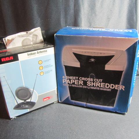Paper Shredder, Antenna