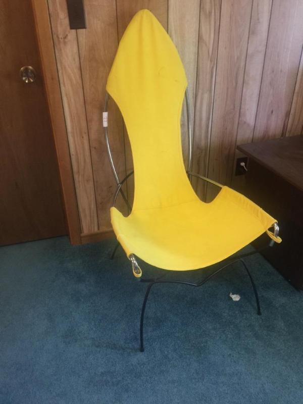 lot 27 image: Mid century Eames era chair 23&quotx28"...