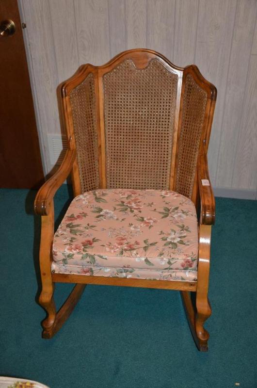lot 28 image: Antique to vintage rocking chair...