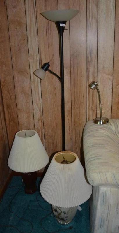 lot 66 image: 4 lamps -69" 18" 29", 30&quo...